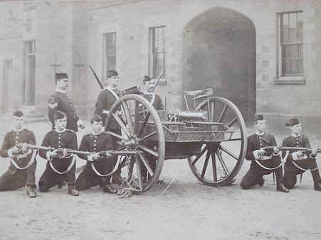 VictorianSoldiers.JPG (148497 bytes)