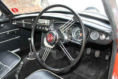mgb2.JPG (61926 bytes)